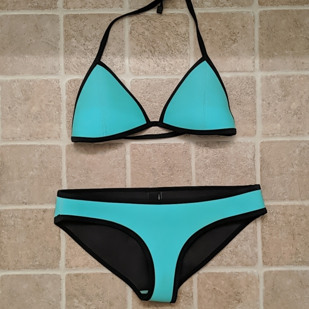 TRIANGL Bikini